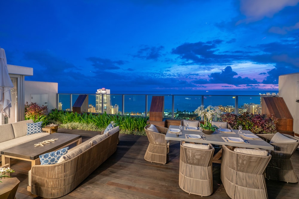 The Ritz Carlton Residences by Real Select Vacation - photo 90