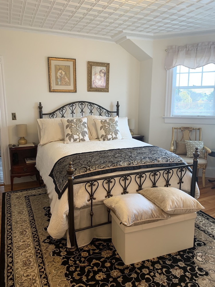 The Hydrangea Inn - photo 3
