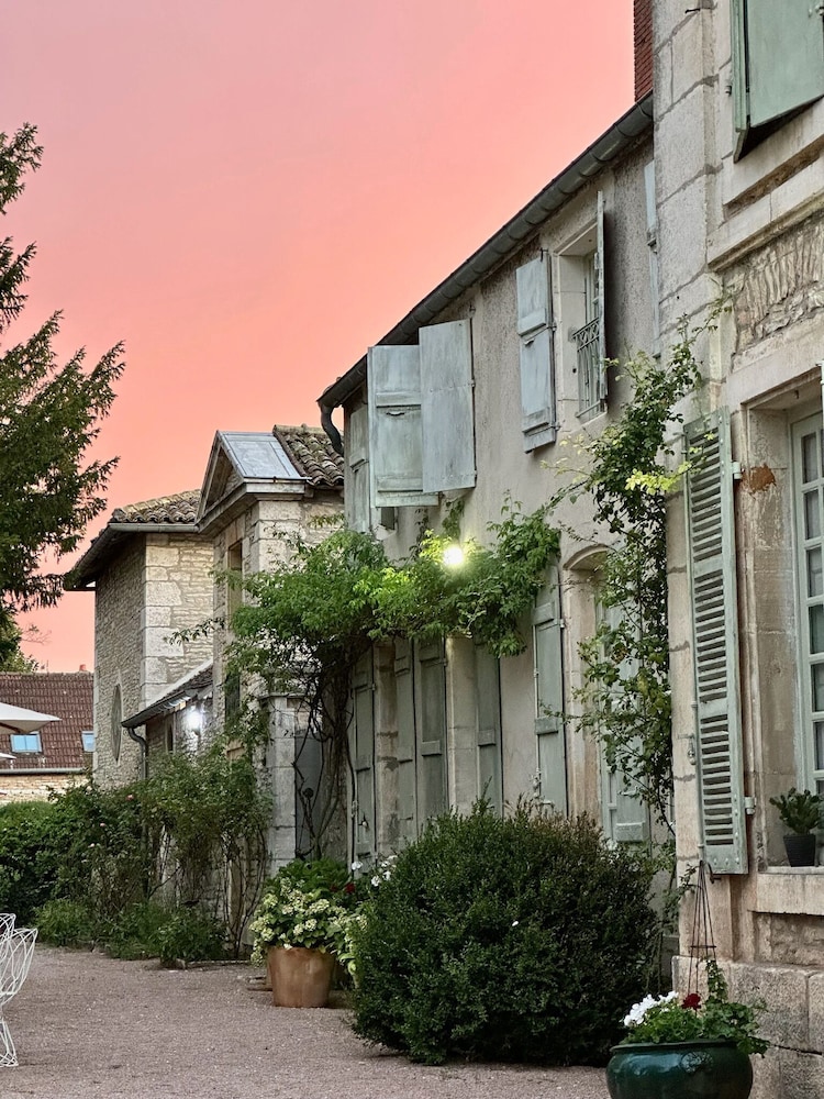 Cote Park — Givry — photo 2