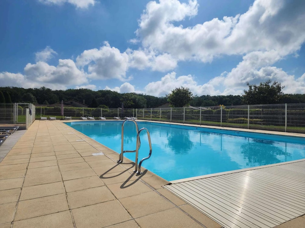 Villa in Les Forges Near Golf Course — 4-Star Luxury Hotel in Les Forges, France