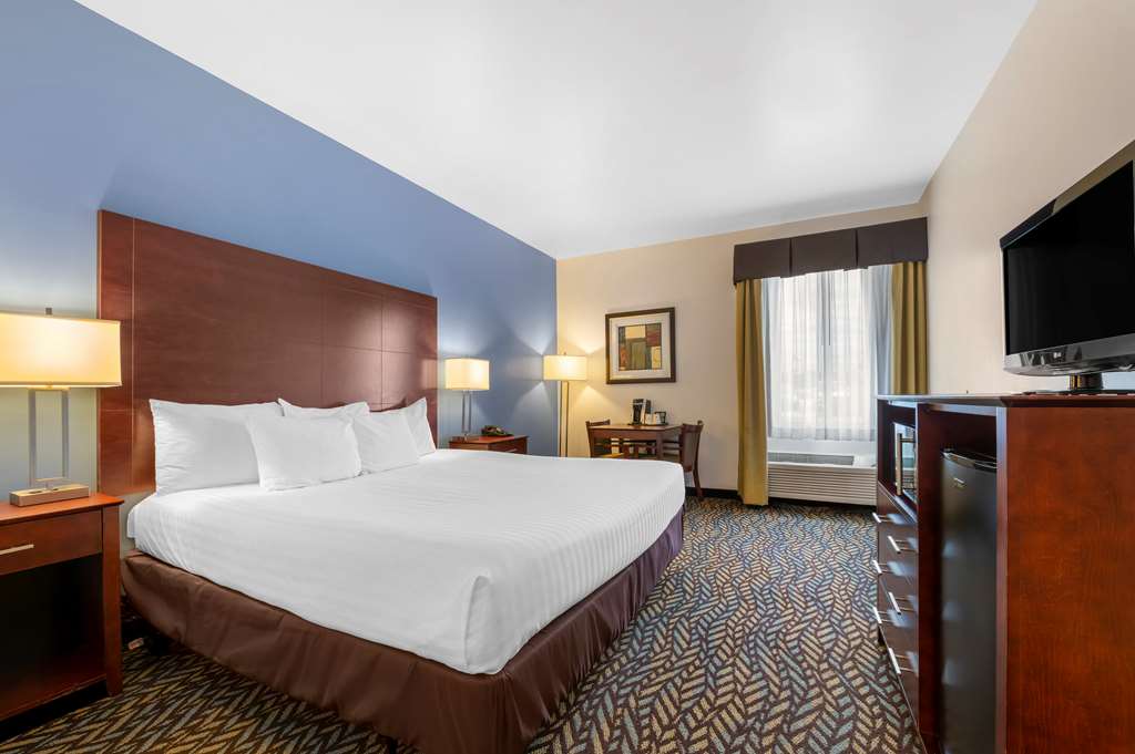 Best Western Plus Covered Bridge Inn - photo 10