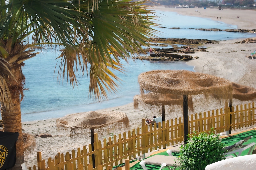 Hotel Patricia — San Roque