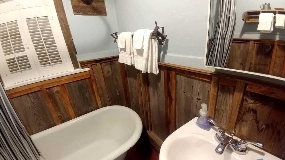 Historic Whiting Hotel Suites - photo 71