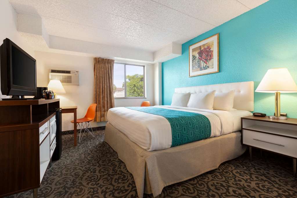 Howard Johnson by Wyndham Billings - photo 17