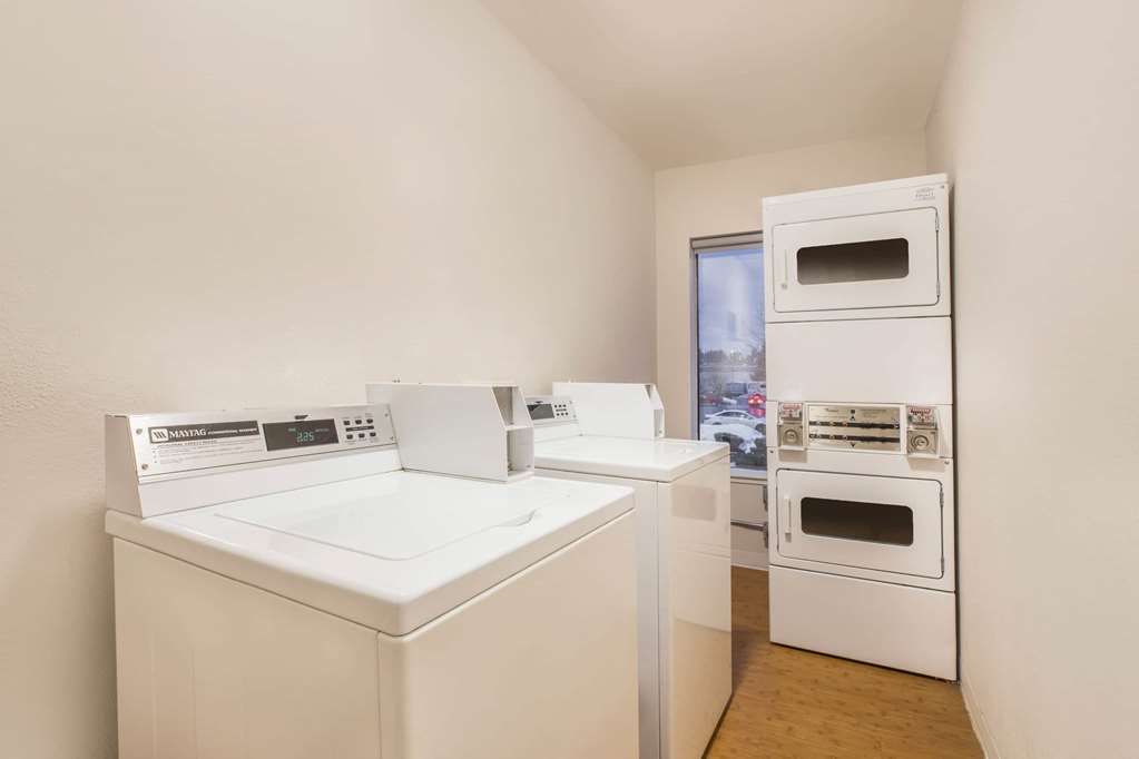 La Quinta Inn by Wyndham Everett - photo 24