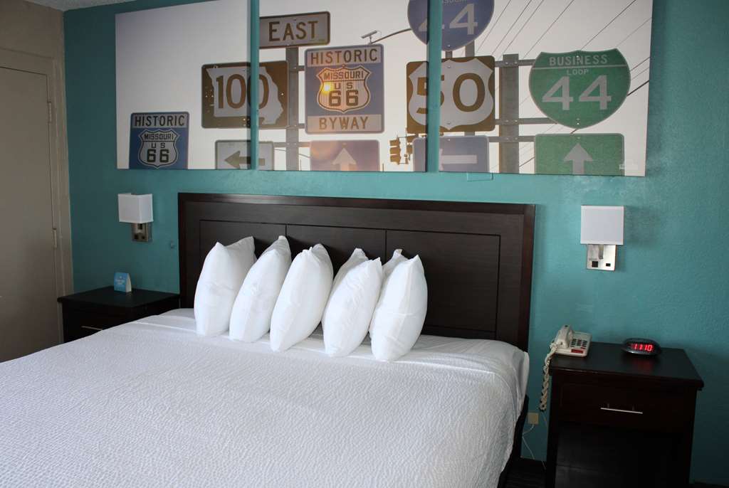 Days Inn & Suites by Wyndham Springfield on I 44 - photo 16
