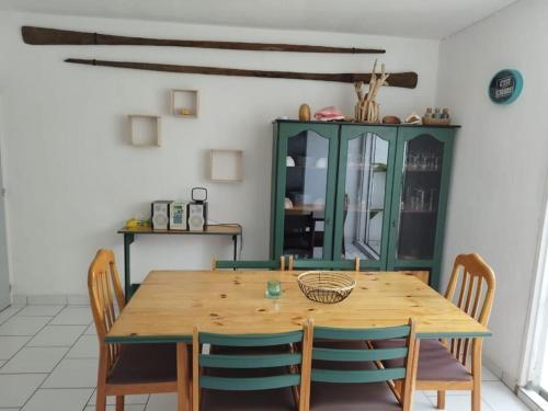 Appartement 2 Chambres A Pointe A Pitre — 4-Star Luxury Hotel in Pointe-A-Pitre, Guadeloupe