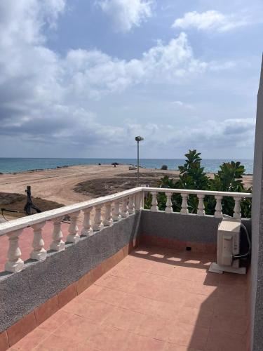 Fräsch duplex med havsutsikt in Torrevieja, Spain