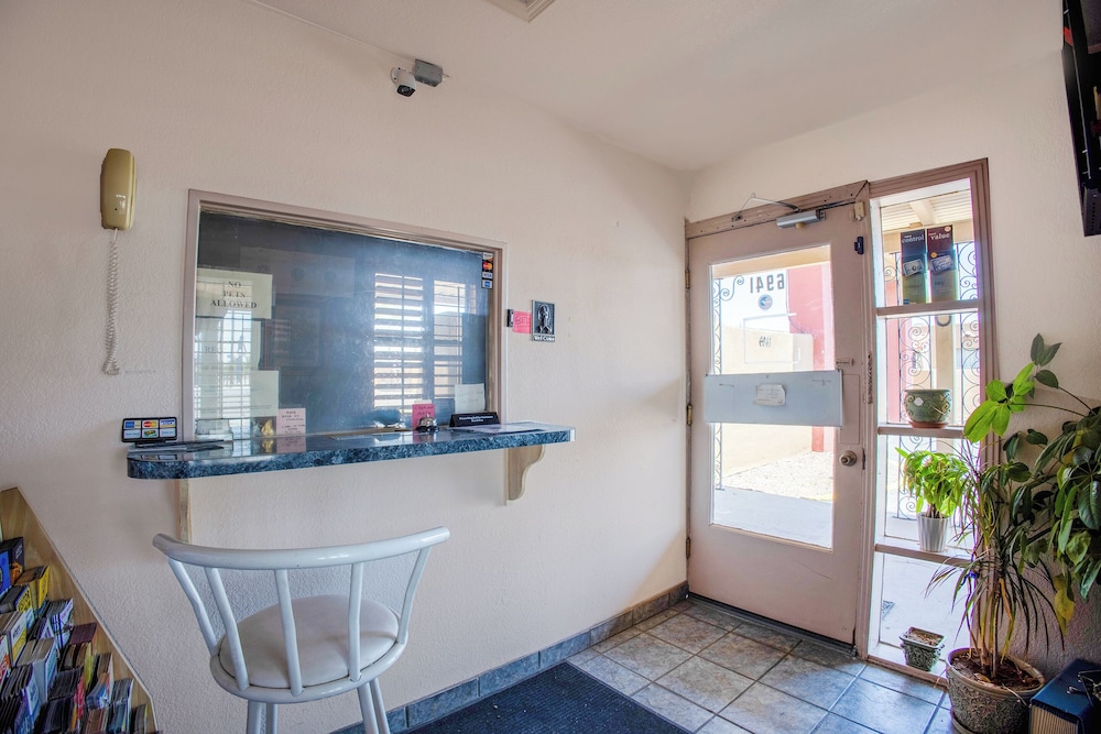 Sands Motel By OYO El Paso near Airport - photo 8