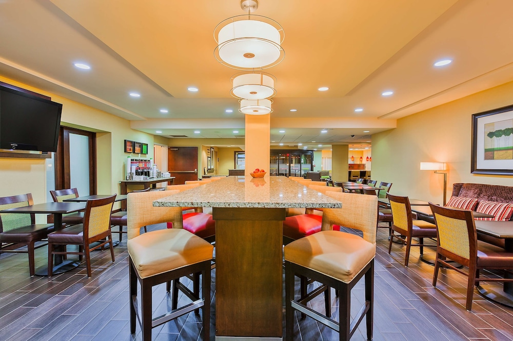 Hampton Inn Conyers - photo 47