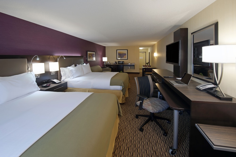 Holiday Inn Express Hotel & Suites Clearfield by IHG - photo 2