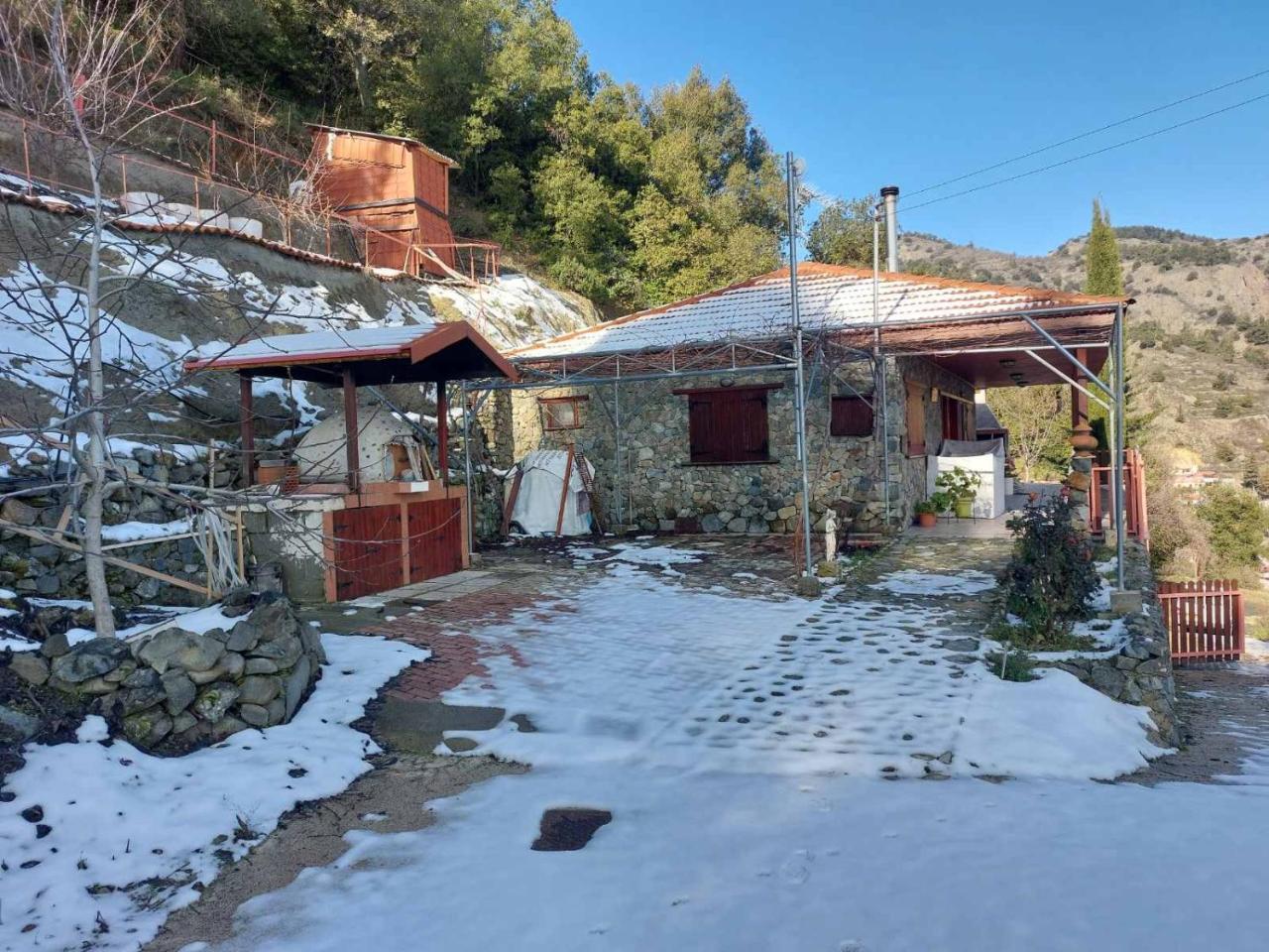 Mountain View 2BR House with Garden & Free Parking Ioannis Ylation Saranti