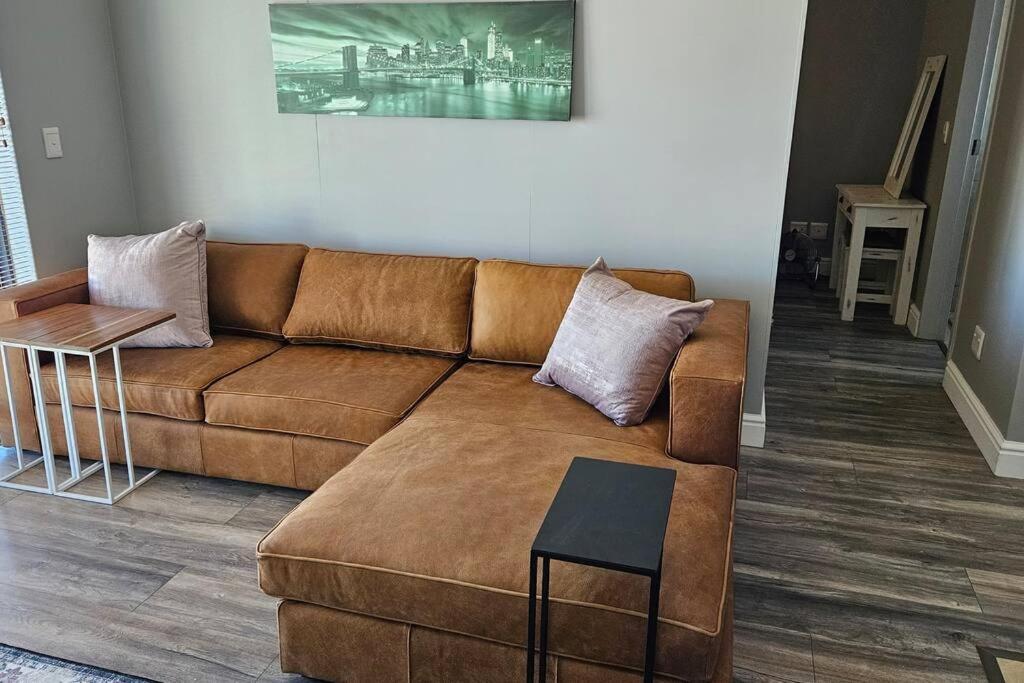 SS Luxury Apartments — 4-Star Luxury Hotel in Cape Town, South Africa