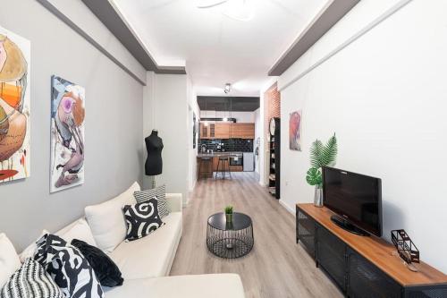 Stylish Urban Hideaway Near Athens Center & Metro — 4-Star Luxury Hotel in Athens, Greece