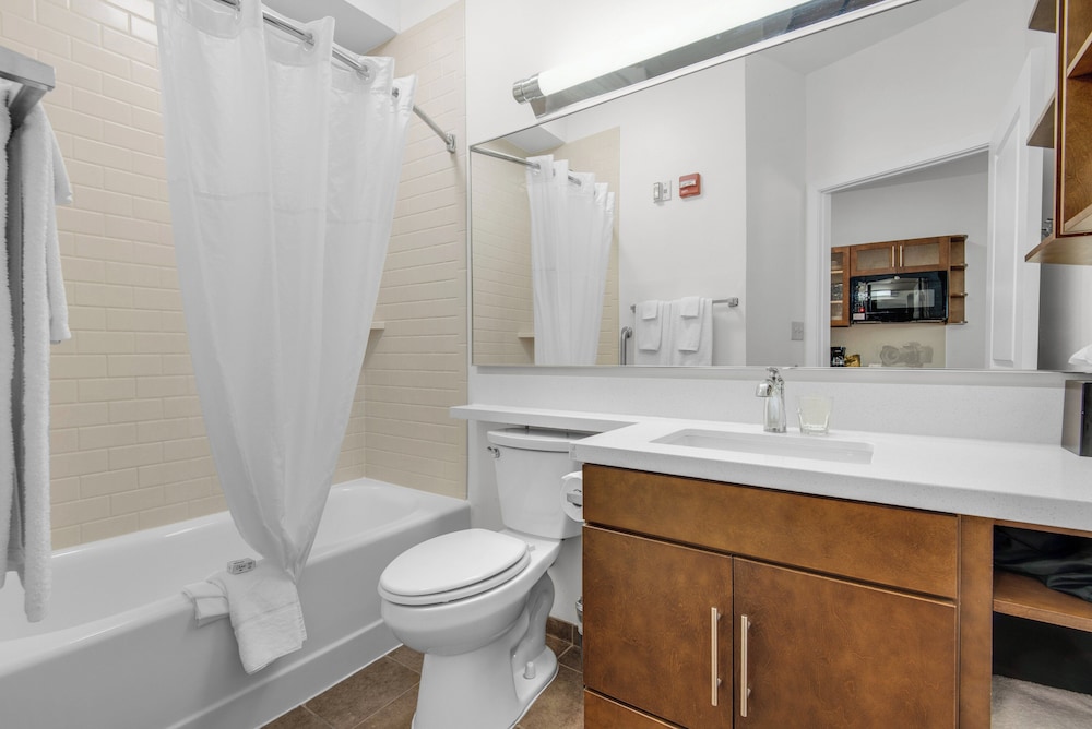 Candlewood Suites Pensacola University Area by IHG - photo 18