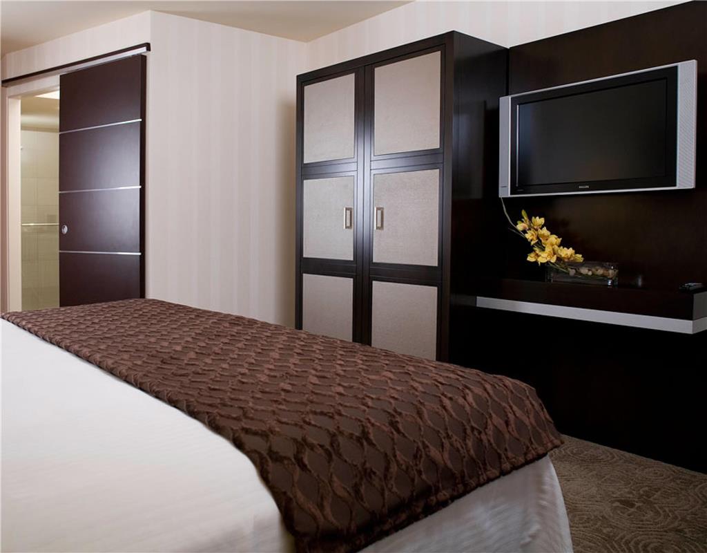 Deluxe Two Double Beds