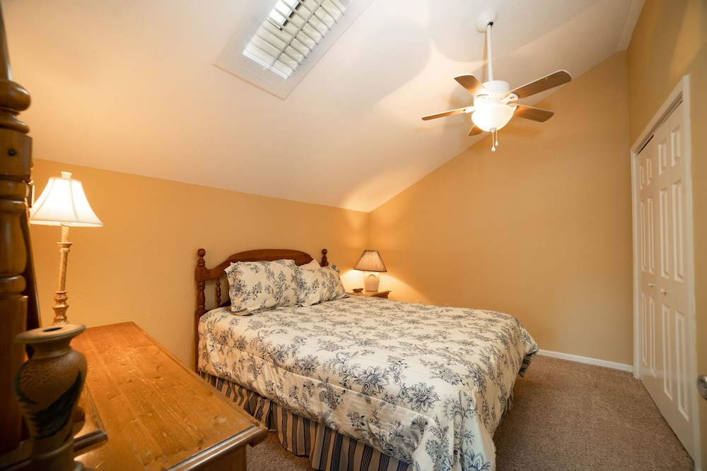 Pointe Royale Condominium Resort & Golf Course - photo 35