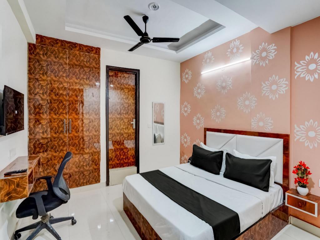 Hotel O The Moon - last minute hotel in Noida