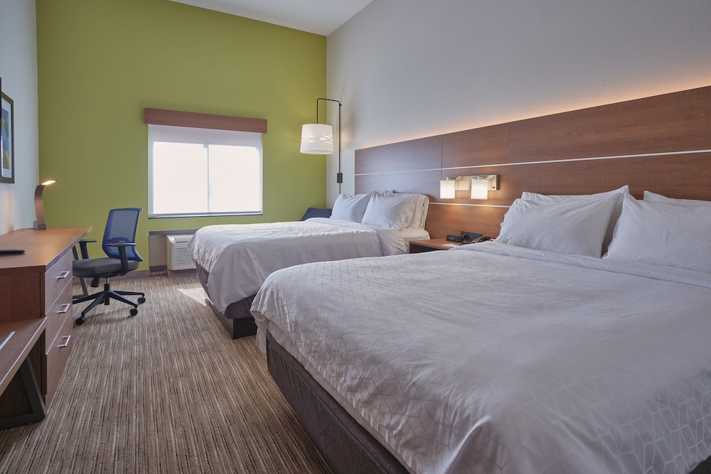 Holiday Inn Express & Suites Akron Regional Airport Area - photo 25