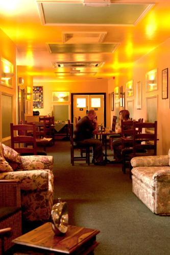 The Robin 2 Hotel - carbon neutral hotel in Wolverhampton