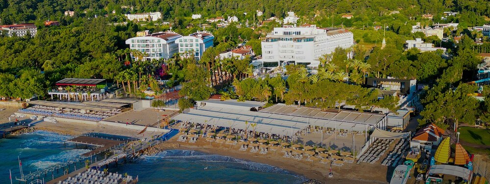 Catamaran Resort Hotel