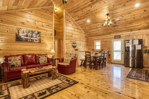Sunshine Ridge Hot Tub Game Room WIFI 560 FREE tickets each paid day - photo 7