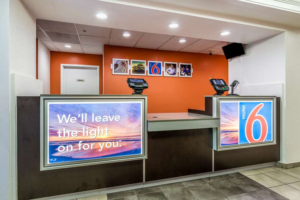 Motel 6 Fort Mill SC Charlotte - photo 25