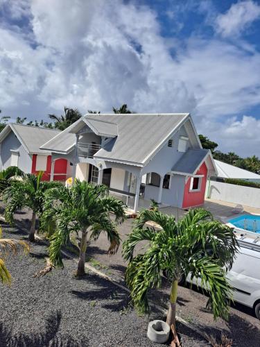Nahefleurs in Sainte-Anne, Guadeloupe