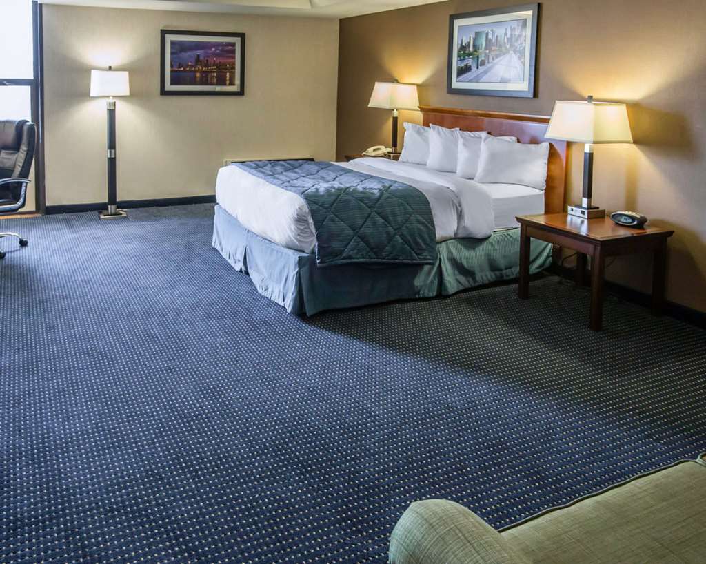 Quality Inn Schaumburg Chicago near the Mall - photo 15