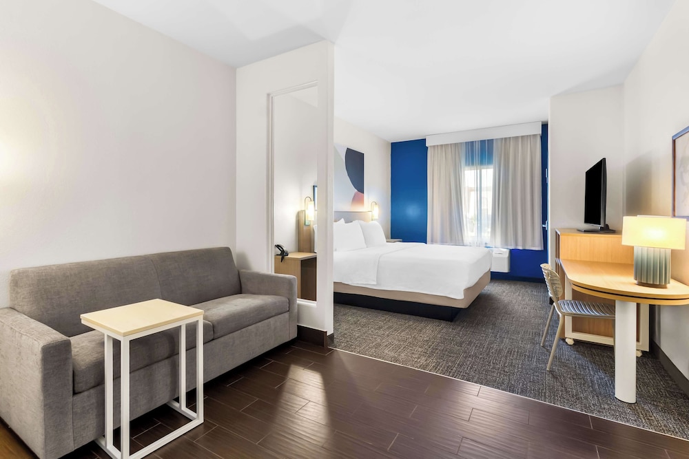 Spark by Hilton Pearland - photo 15
