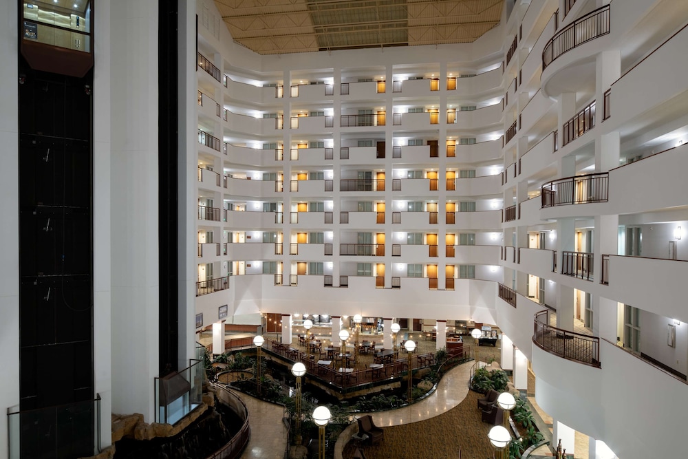 Embassy Suites by Hilton Portland Airport - photo 6