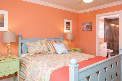 Porpoise Driven Life by Oak Island Accommodations - photo 18