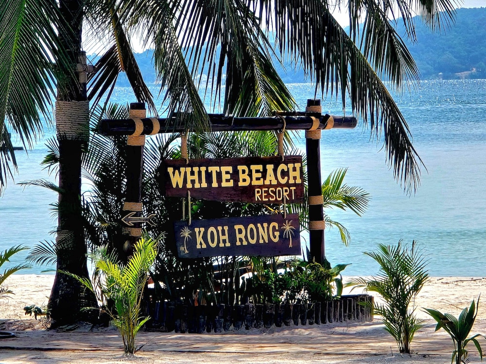 White Beach Resort Longset in Unknown City, Cambodia