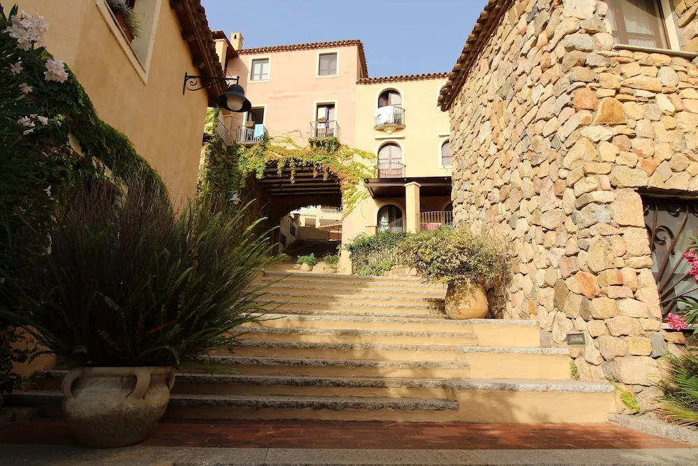 Beautiful Luxury Villa Located in Sardinia in Villasimius Near the Beaches — 4-Star Luxury Hotel in Villasimius, Italy