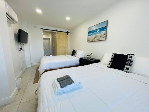 Coral Gables Home with POOL Near Airport. King beds — 4-Star Luxury Hotel in Miami, United States