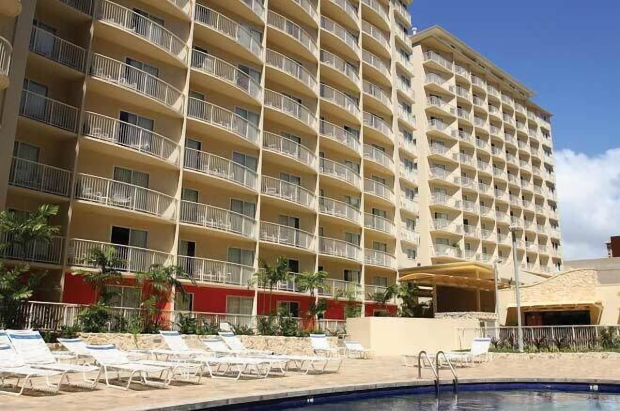 Club Wyndham at Waikiki Beach Walk - photo 25