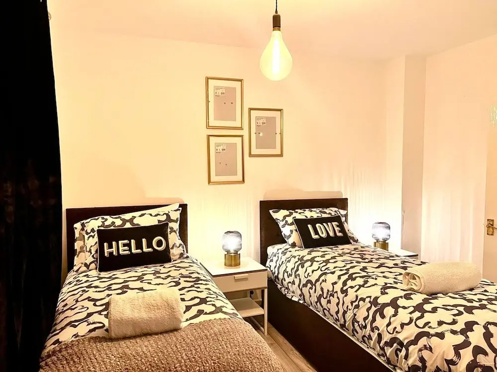 Cozy Barking Retreat 2 Bedrooms