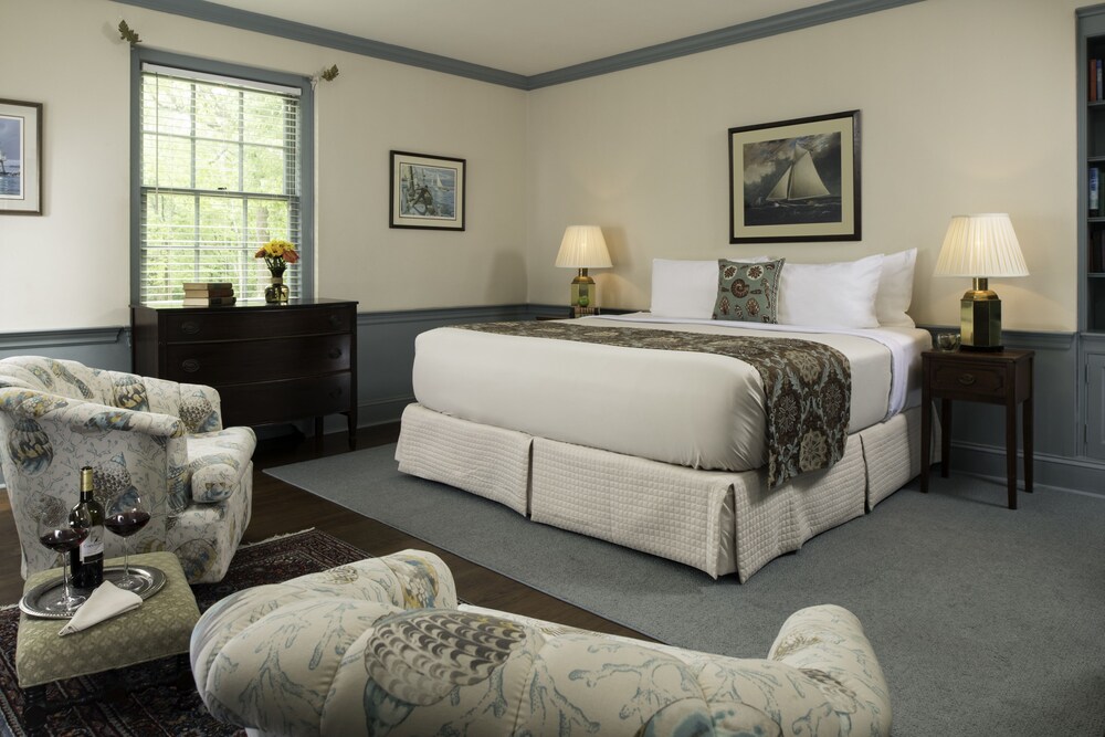 Great Oak Manor - photo 7