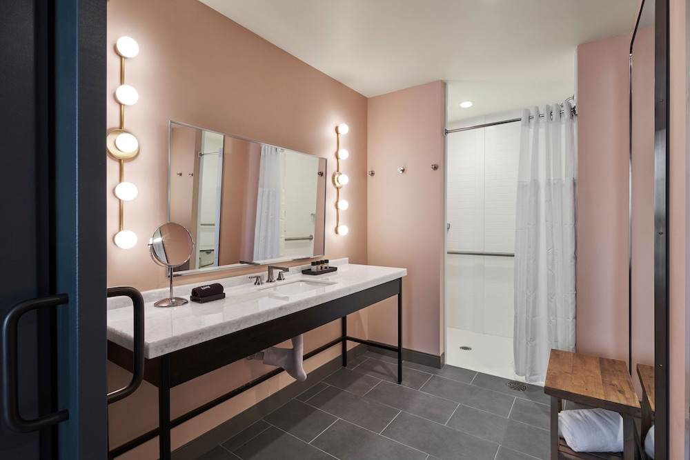 The Memphian a Tribute Portfolio Hotel - photo 26