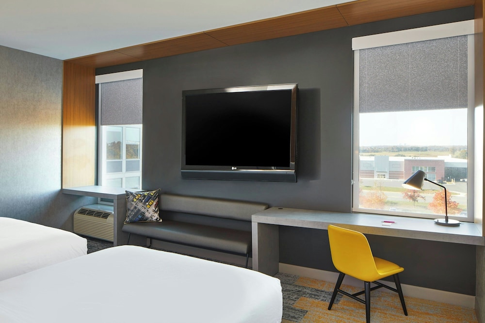 Aloft Dulles Airport North - photo 14
