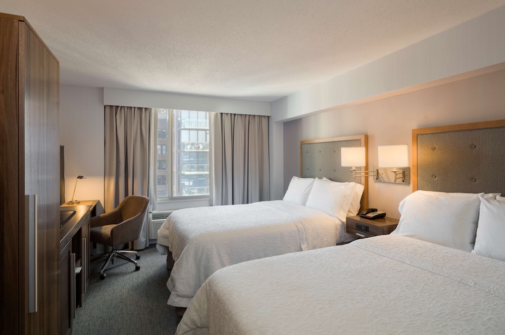 Hampton Inn Manhattan Chelsea - photo 14