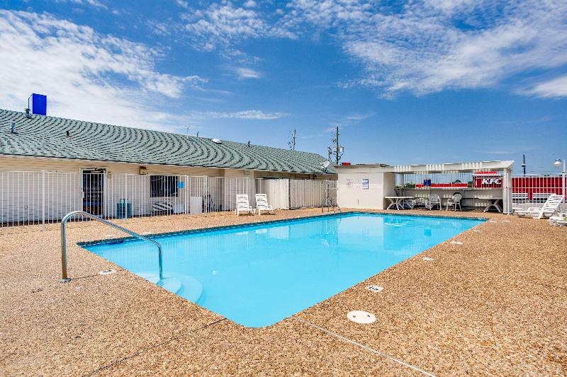 Motel6 Fayetteville AR - photo 38