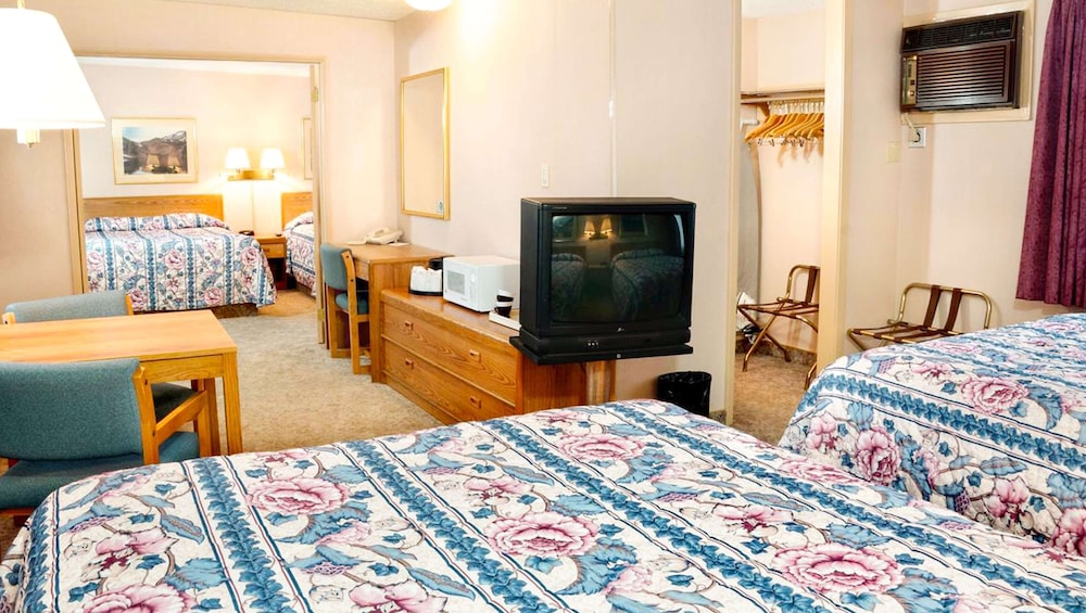 Ruby Inn - photo 9