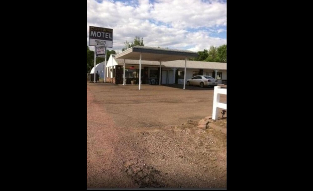 Dakota Winds Motel - photo 13