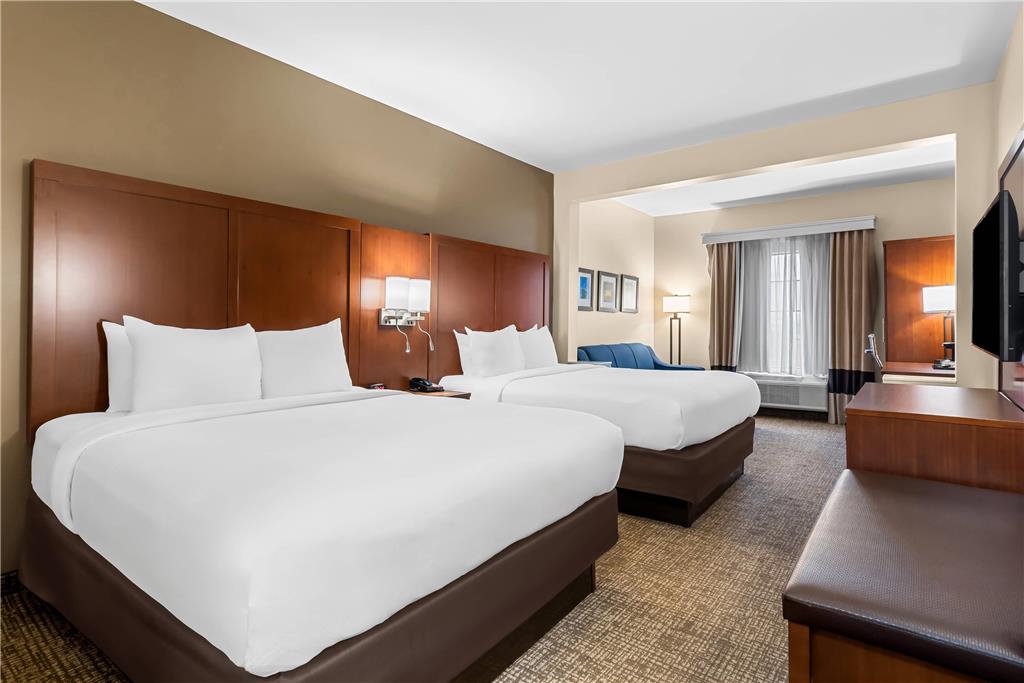 Comfort Suites near Camp Lejeune - photo 9
