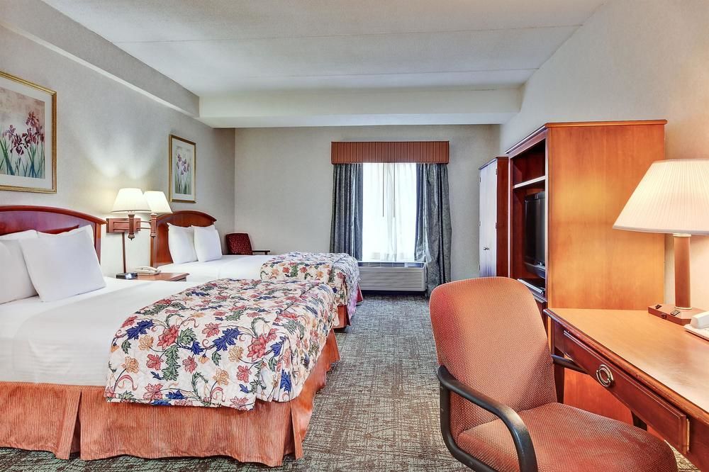 La Quinta Inn Paramus - photo 10