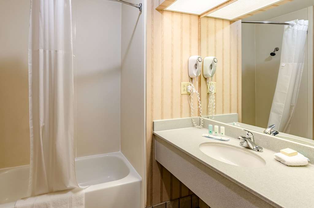 Quality Inn & Suites Abingdon - photo 13