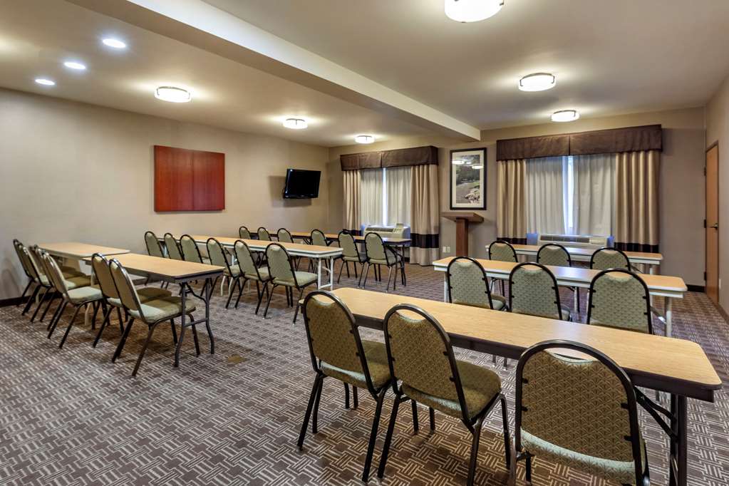 Comfort Inn Evansville Casper - photo 35