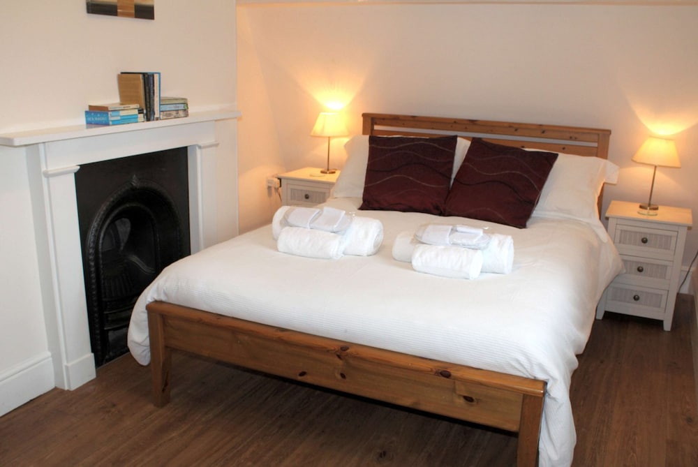 Cotswolds Valley Accommodation Excl Prop — hotel in Stroud