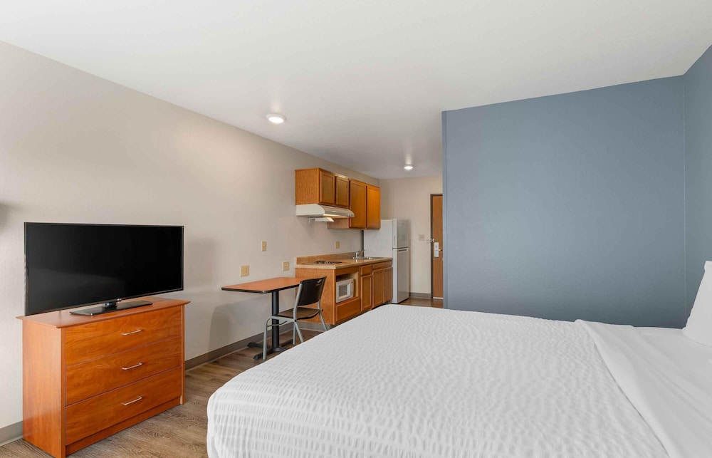 WoodSpring Suites Fayetteville - photo 20